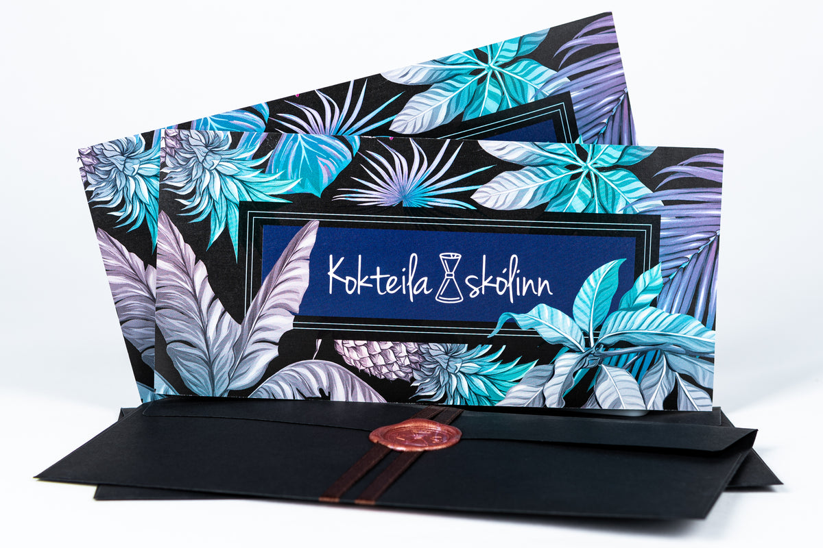 Toldirilgan mushuk onlayn bilan konfet